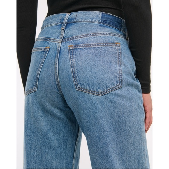 Abercromie & Fitch Curve Love The Ultra Loose Low Rise Medium Wash Blue Jeans - Picture 11 of 12